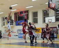 BK ISKRA SVIT - MBK RIEKER KOMÁRNO  90:84