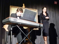 Daniel Buranovský (klavír) a Pavlína Arvayová (spev)