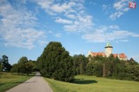 Smolenický zámok - pohľad z parku