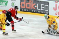 Ďuriš vyráža Barinkovu strelu