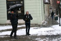 Možno majú turisti mokrejšie topánky, no zasnežené fotky majú čosi do seba.