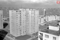 2. apríla 1980. Bratislava v 35. roku po oslobodení Sovietskou armádou. Záber na nové sídlisko Zrkadlový háj v mestskej časti Petržalka. FOTO - Štefan Petráš.