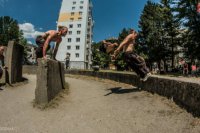 Parkouristi dokázali preletieť skutočne obdivuhodné vzdialenosti