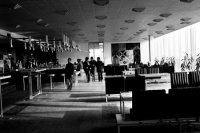 Na snímke z 2.februára 1971 bufet v oddelení pre vnútrozemské linky. Autor: V. Přibyl.