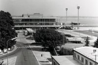 Bratislavské letisko 26. novembra 1980. Autor: P. Šimončík.