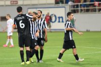 Na snímke radosť hráčov Solúnu po postupe do playoff