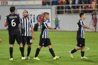 Na snímke radosť hráčov Solúnu po postupe do playoff