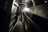 Na snímke pohľad na chodby v konštrukcii Mosta Apollo.