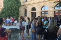 Študenti počas otvorenia nového školského roka na pôde Pedagogickej a sociálnej akadémie v Prešove.