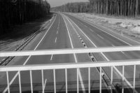 Snímka z 2. novembra 1973 pohľad na úsek diaľnice D2 medzi Malackami a Bratislavou. Vyše 29 kilometrov dlhý úsek diaľnice z Malaciek do Bratislavy odovzdajú do užívania v pondelok 5. novembra.