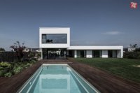 Katogória: Cena verejnosti / Rodinný dom v Rusovciach/ Autori: Maroš Fečík, Miriam Fečíková / Foto: Maroš Fečík