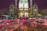 Vian.umelecko-remeselné trhy na nám. Karlsplatz - © divinaart