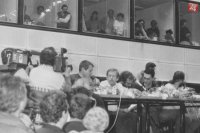 V. Havel so svojim sprievodom počas mítingu, rok 1989. foto: fotoarchív Krajského múzea v Prešove