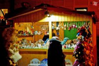 Rôzne ozdobné predmety, dekorácie či hračky. Na trhoch v Prešove je možné nájsť aj tento druh sortimentu.