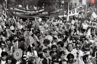 Na archívnej snímke oslavy 1. mája 1988 v Bratislave.