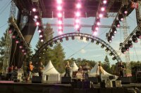 Kapela Žobráci tentoraz bez Michala Hudáka na hlavnom pódiu.