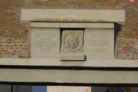 Detail, zachovaný znak bol posadený v týchto miestach