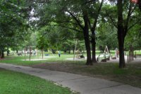 telocvičňa pod holým nebom - Park pod Pamätníkom SNP