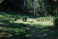 Židovské hroby sa nachádzajú v lese