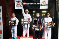 Barbora Glatzová 1. miesto Kumite ml. žiačky nad 30kg