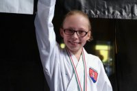 Barbora Glatzová 1. miesto Kumite ml. žiačky nad 30kg