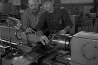 Východoslovenské železiarne v Košiciach vychovávali mladý kvalifikovaný robotnícky dorast v Strednom odbornom učilišti hutníckom J.A. Gagarina.