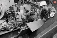 Zvárači 2. decembra 1989 nastúpili do smeny kvôli predchádzajúcemu štrajku bez nároku na odmenu.