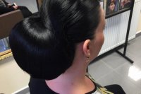 Aj v takomto účese môžete na plese zažiariť