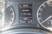 Ivovi teplomer v aute ukázal až 34 stupňov.