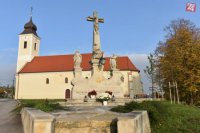 Pamätník venovaný  Jozefovi Ignácovi Bajzovi a Jánovi Koreskovi