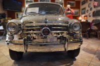 Úlomky zrkadiel sa  lepili 600 hodín čistého času.