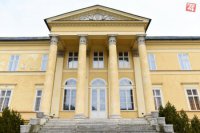 Kaštieľ v obci Dolná Krupá.