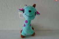 PLYŠOVÁ ŽIRAFA S PRÍSAVKOU -  riziko zadusenia.