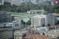 Na snímke pohľad na Starý most a vpravo budova Ministerstva vnútra SR.