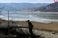 V pozadí rekreačná oblasť Valkov.