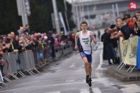 slovenský bežec Peter Ďurec dobieha do cieľa na štvrtom mieste
