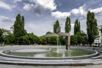 Závojová fontána v Ružinove, Park A. Hlinku