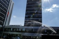 Fontána pred ministerstvom práce sociálnych vecí a rodiny v Bratislave