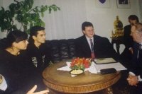 Ako mladík sa stretol aj s prezidentom Michalom Kováčom, ktorý financoval divadelný projekt Adam a Eva.