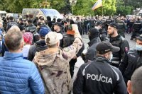 Protivládny protest na Hlavnej ulici v Košiciach