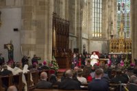 pápež František hovorí počas stretnutia s biskupmi, kňazmi, zasvätenými osobami, seminaristami a katechétmi v Katedrále s. Martina