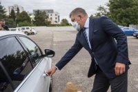 Na snímke poslanec NR SR Robert Fico prišiel pozrieť na vyhlásenie rozsudku obžalovaného bývalého špeciálneho prokurátora Dušana K. na Špecializovanom trestnom súde (ŠTS) v Pezinku 20. septembra 2021.