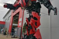 Transformer pred železiarstvom v Humennom.