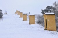 Silné sneženie vo štvrtok 9. decembra zasiahlo aj Nitru. Pohľad na Kalváriu