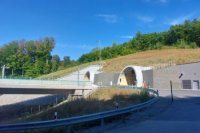 Cestou sa dostanete popod Tunel Prešov.