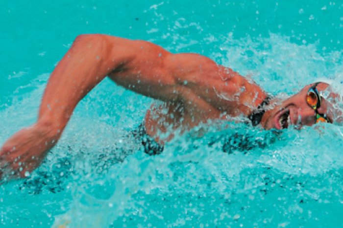 Ilustračný obrázok k článku Zhadzovanie povianočných kíl pohybom: Príďte si zadarmo zaplávať na plaváreň