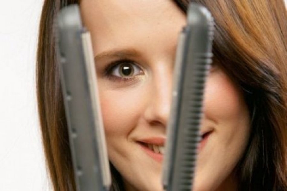 Ilustračný obrázok k článku Breznianska kaderníčka radí:5 najčastejších chýb, ktoré robia ženy na svojej  korune krásy