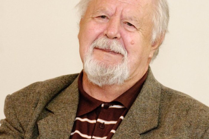 Ilustračný obrázok k článku Spomienkový rozhovor s Jozefom Dóczym: Najstarší pubertiak v DAB