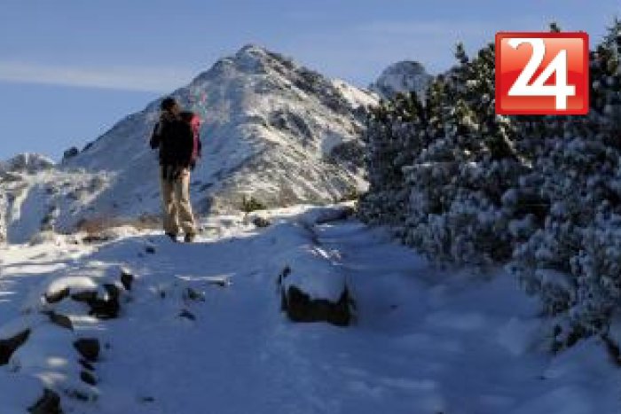 Ilustračný obrázok k článku Zima sa už hlási o slovo: V Tatrách nasnežilo, podmienky na turistiku sú obmedzené