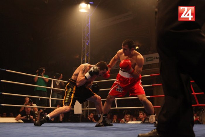 Ilustračný obrázok k článku Nitrianska noc bojovníkov plná skvelých výkonov! K.O. v piatej sekunde